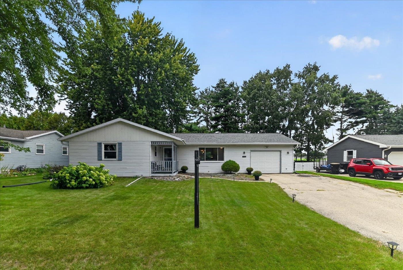 512 Yorktown Road DeForest, WI 53532 - Photo 37 of 39 Gallery Image 37