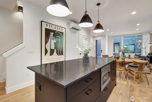 $925,000 | 4869 35th Avenue South, Seattle, WA 98118