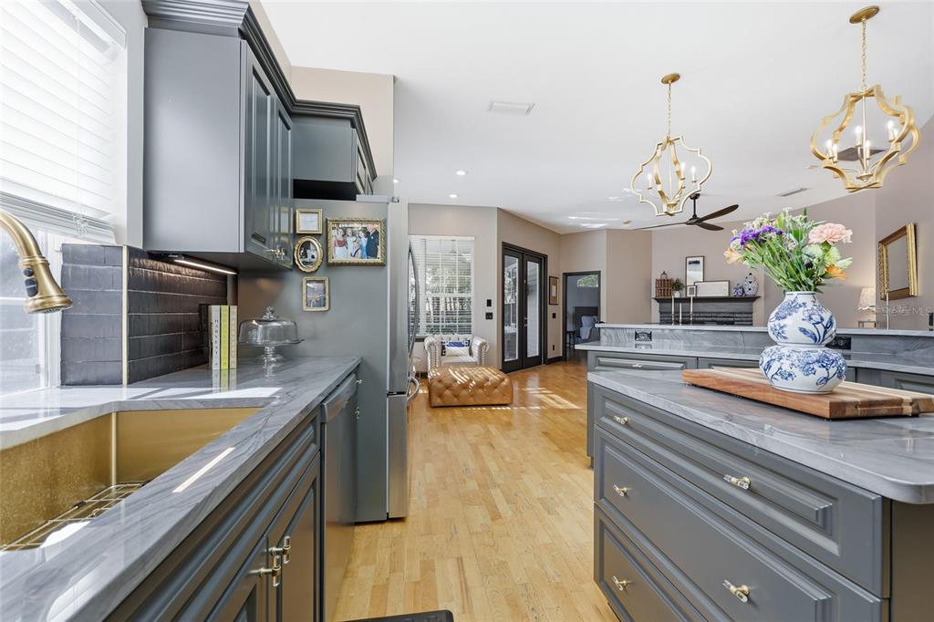 2916 Southwest 98 Way Gainesville, FL 32608 - Photo 9 of 37