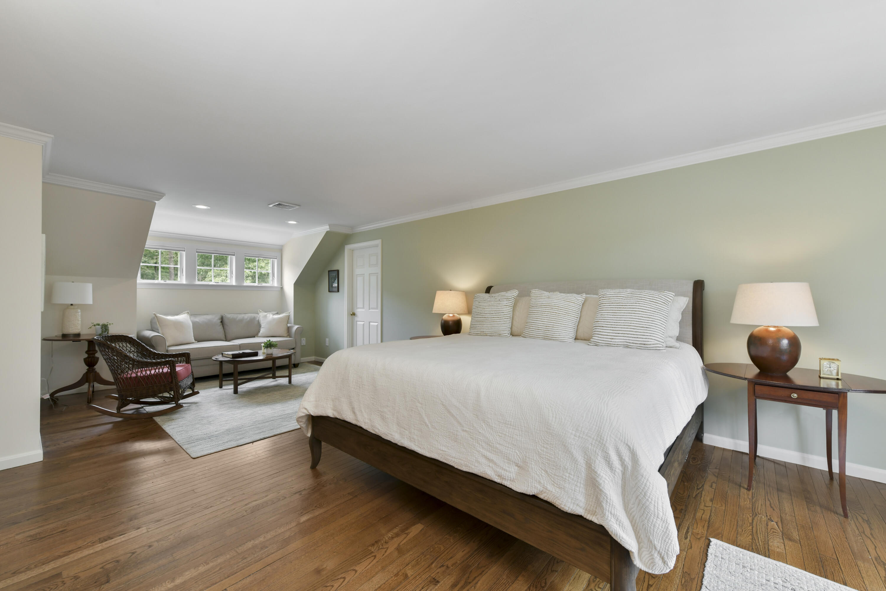 175 Starboard Lane Osterville, MA 02655 - Photo 33 of 39 a bedroom with bed and window