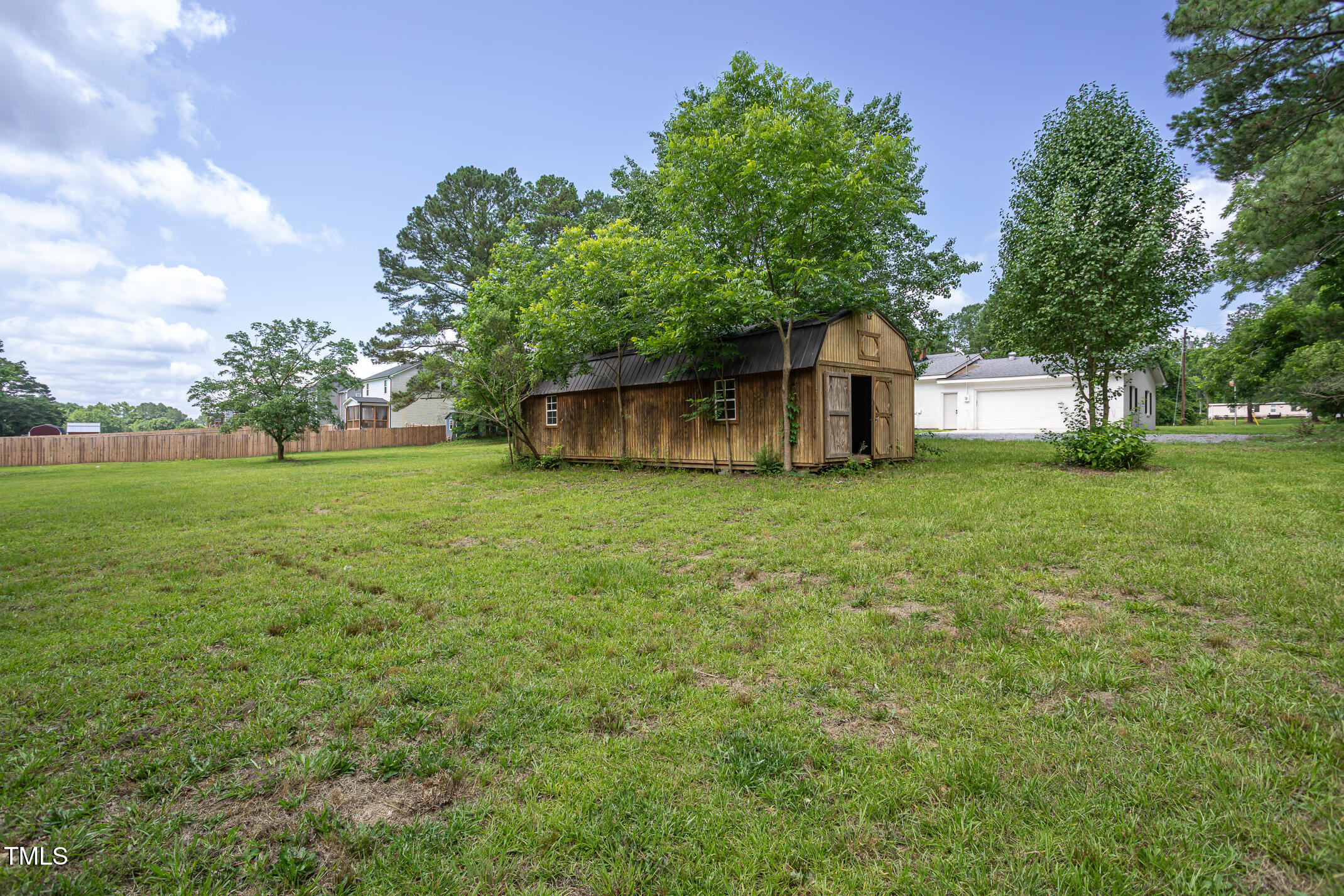 1067 Thompson Road Four Oaks, NC 27524 - Photo 20 of 36 Barn
