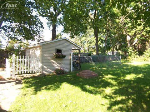 404 George Street Flushing, MI 48433 - Photo 2 of 10 20181446-1.JPG