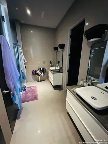 $4,500 | 117 Marcia Place, Alamo Heights, TX 78209