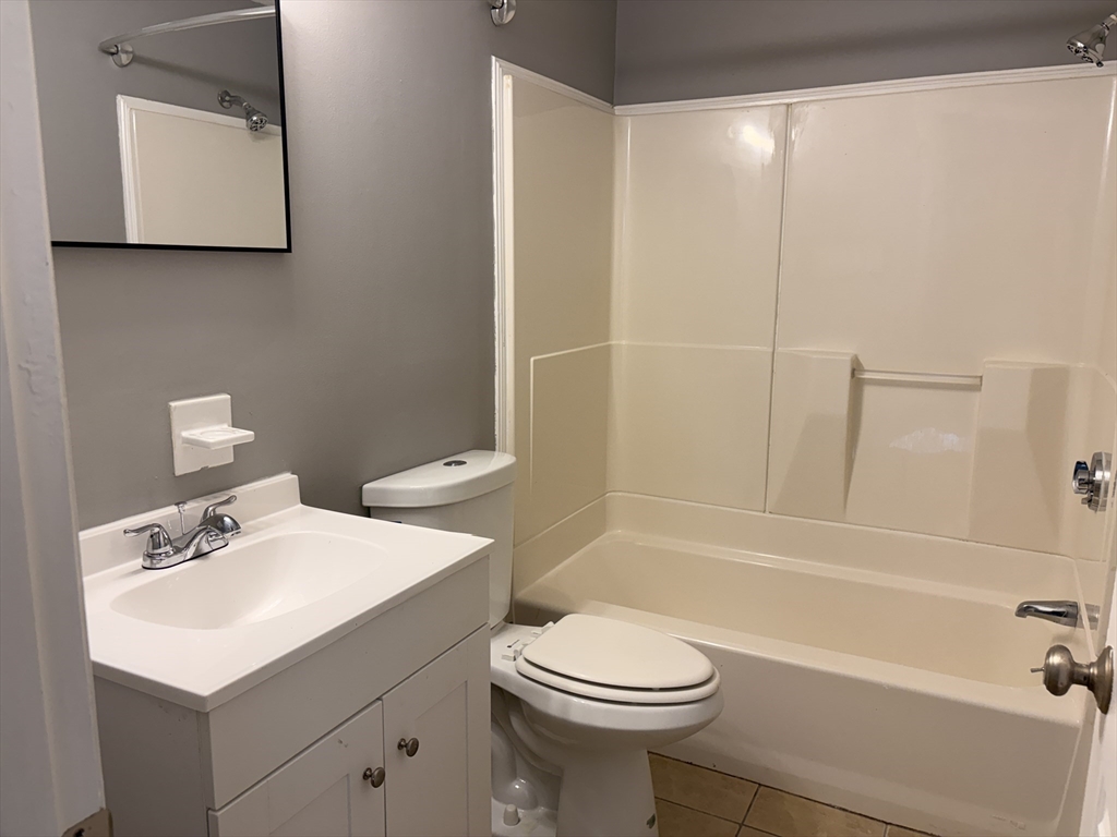 49 Riverton Road, Unit 49 Springfield, MA 01109 - Photo 19 of 25