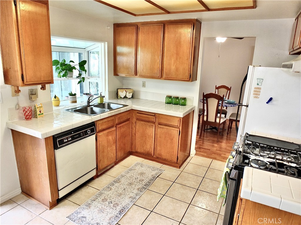 15121 Rancho Clemente Drive Paramount, CA 90723 - Photo 15 of 40