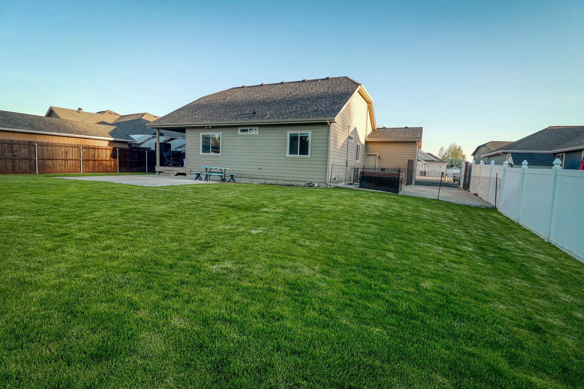 325 Parker Court Colbert, WA 99005 - Photo 28 of 35