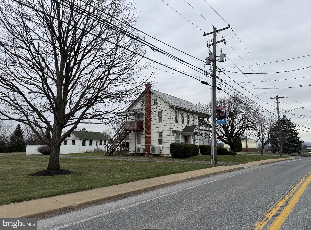 2167 Main Street Lititz, PA 17543 - Photo 15 of 48
