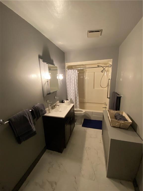 2133 Brighton Road Pittsburgh, PA 15212 - Photo 12 of 17 Airbnb Photo