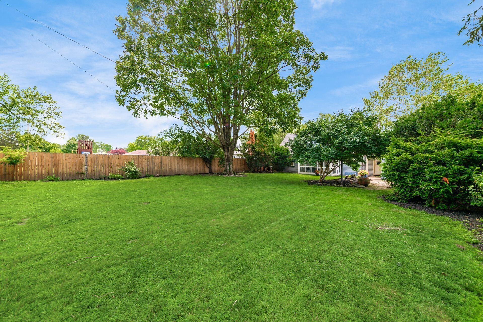 2827 Wellesley Road Columbus, OH 43209 - Photo 35 of 37 35