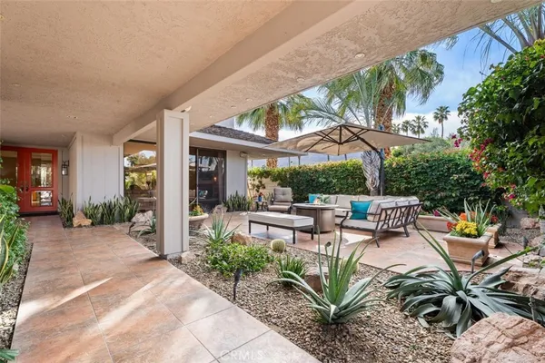 $1,099,000 | 35 Duke Drive, Rancho Mirage, CA 92270