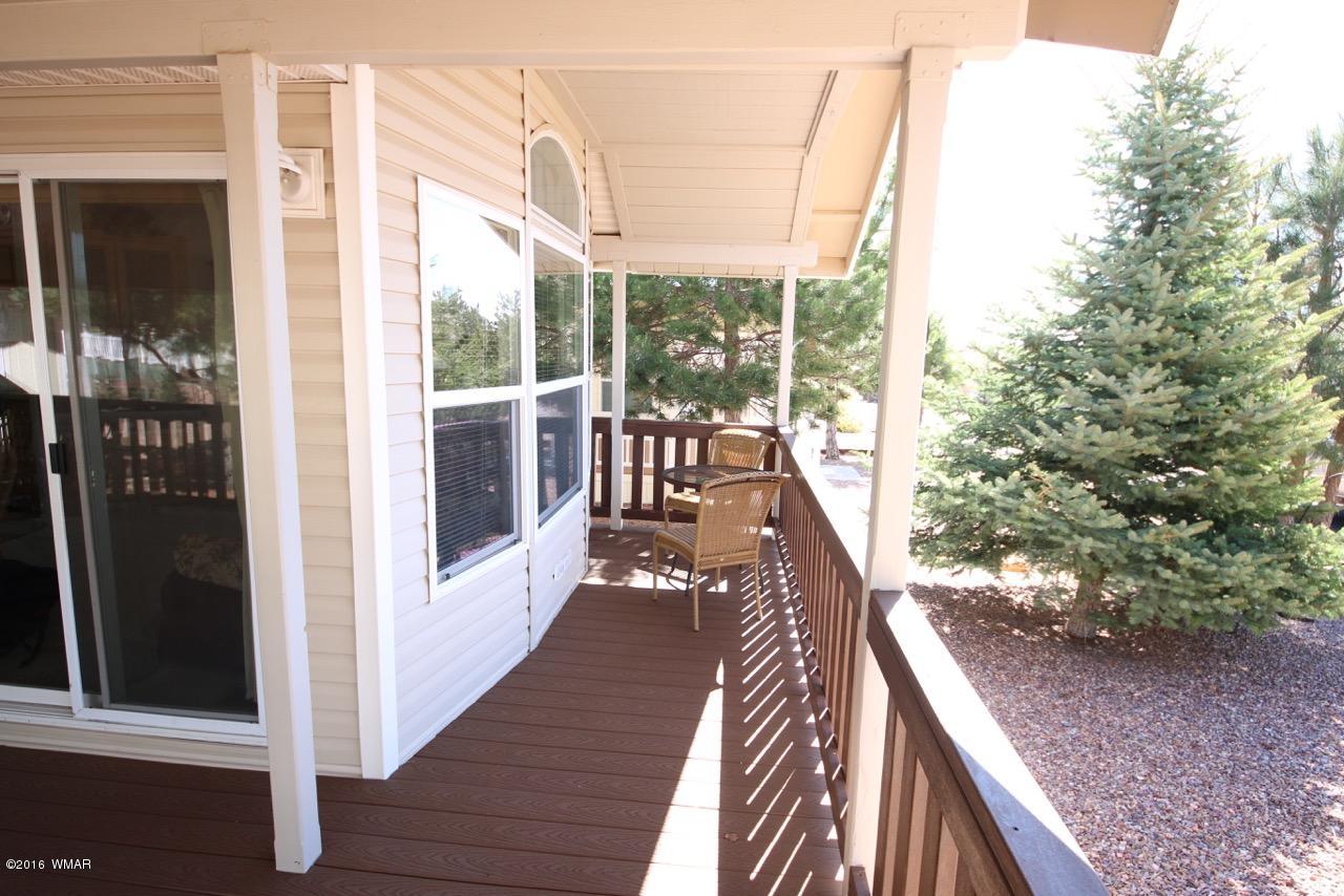 2208 Wrangler Way Overgaard, AZ 85933 - Photo 22 of 43