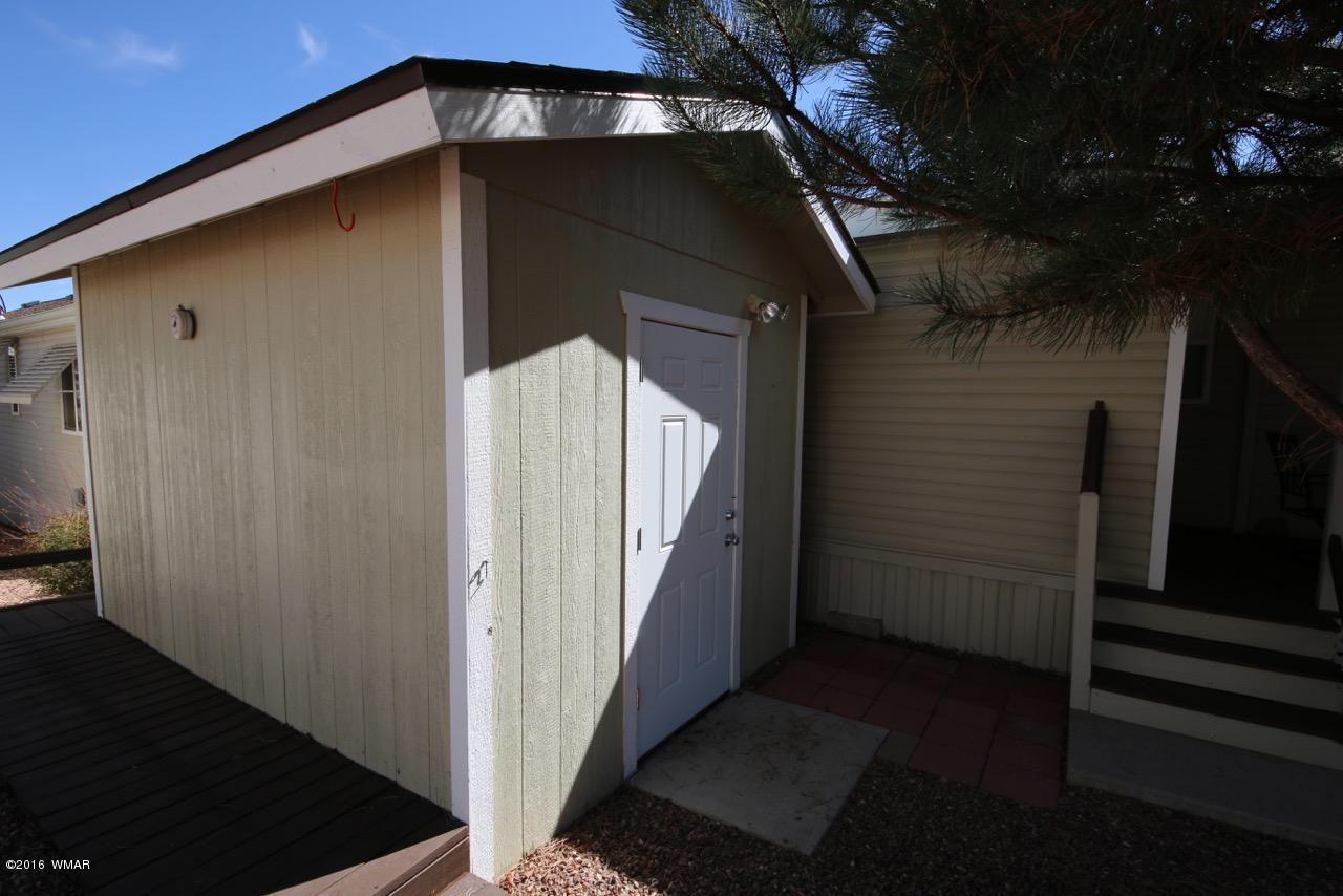 2208 Wrangler Way Overgaard, AZ 85933 - Photo 29 of 43