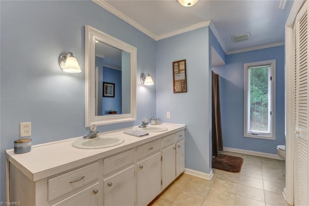 311 South Edgewood Road Eden, NC 27288 - Photo 17 of 27 Gallery Image 17