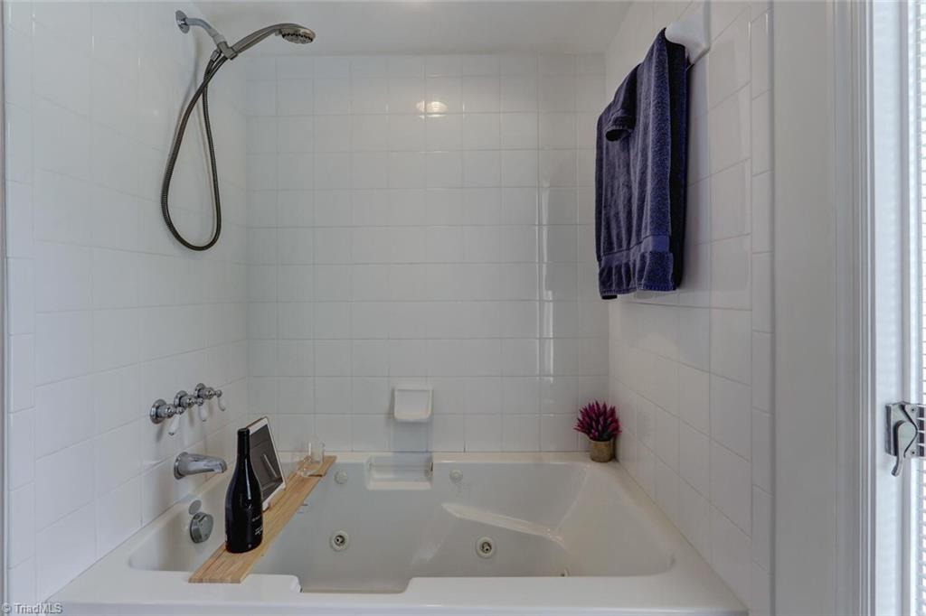 311 South Edgewood Road Eden, NC 27288 - Photo 21 of 27 Gallery Image 21