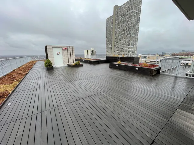 $2,300 | 3900 North Lake Shore Drive, Unit 25C, Chicago, IL 60613