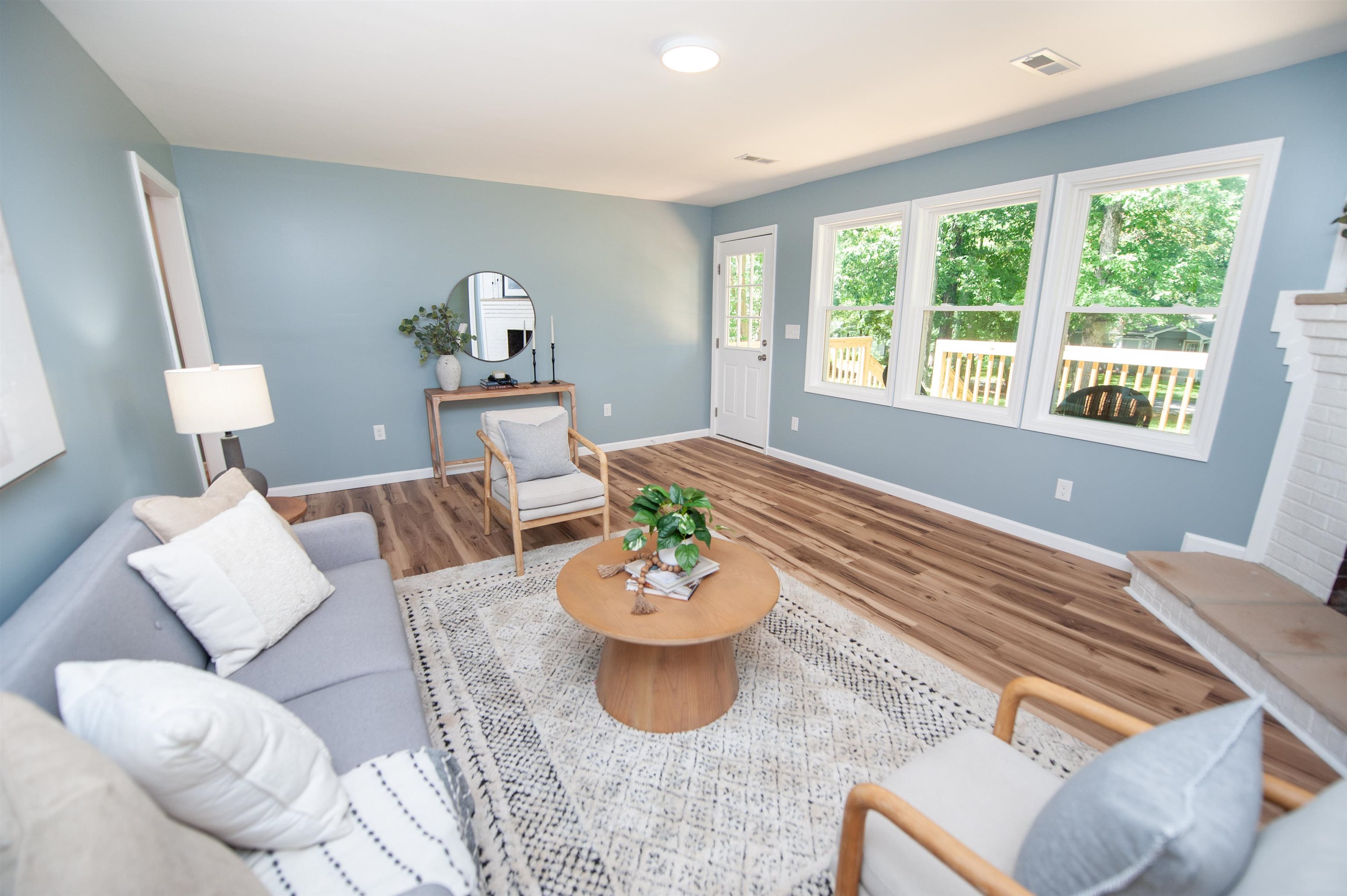 113 Oakleaf Drive Landrum, SC 29356 - Photo 2 of 34