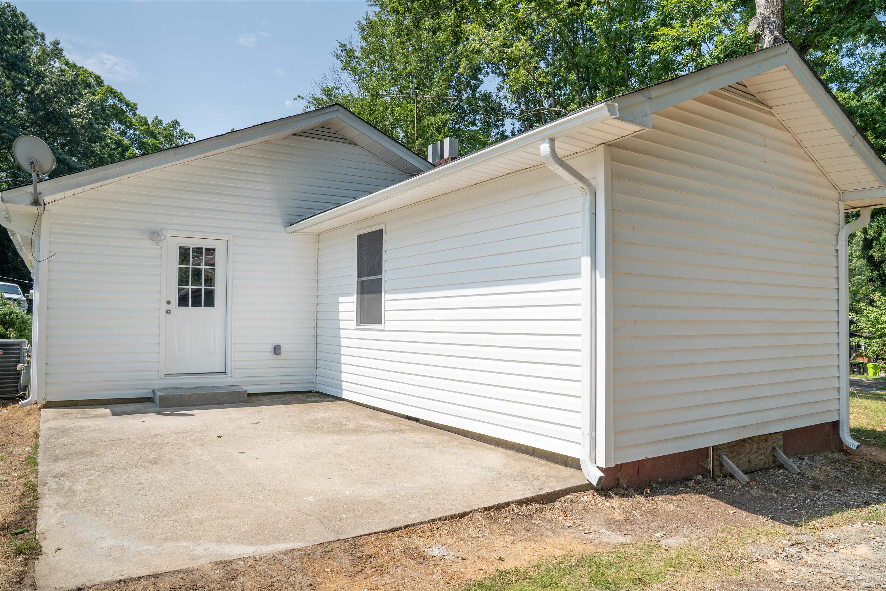 113 Oakleaf Drive Landrum, SC 29356 - Photo 26 of 34