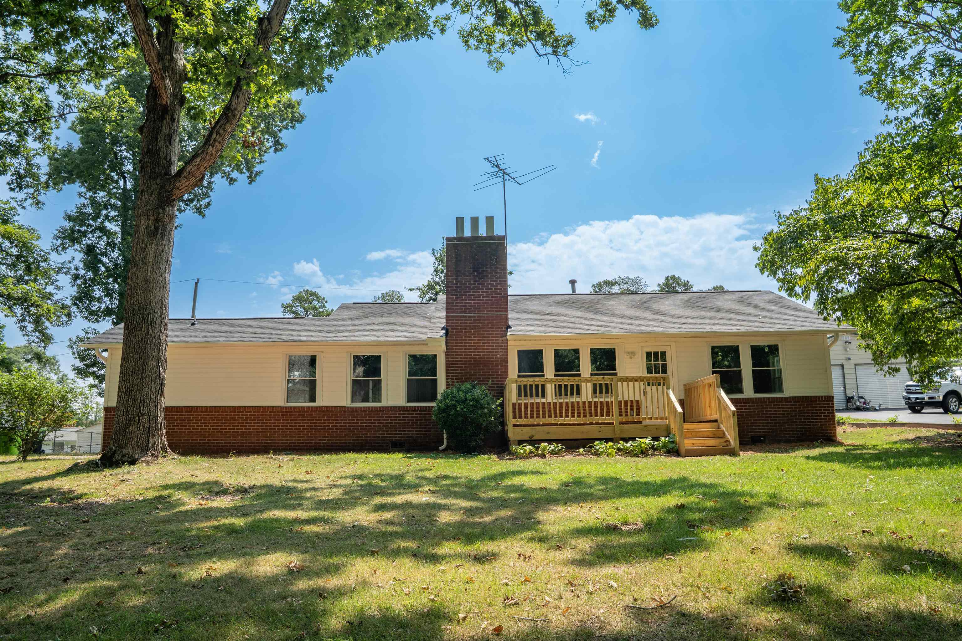 113 Oakleaf Drive Landrum, SC 29356 - Photo 33 of 34