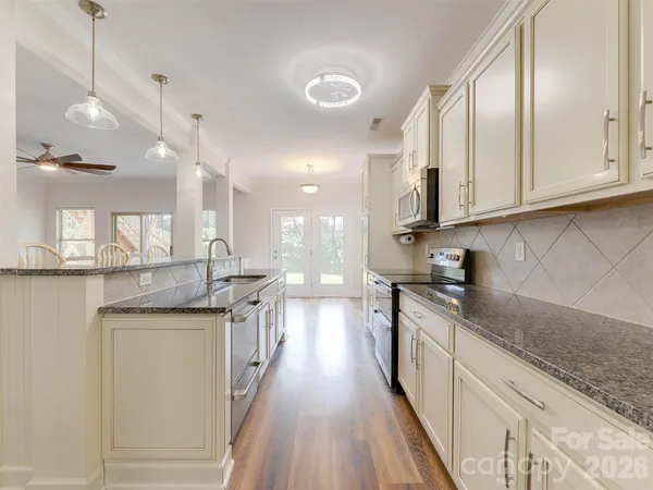 $590,000 | 15229 Windward Lane, Lancaster, SC 29720