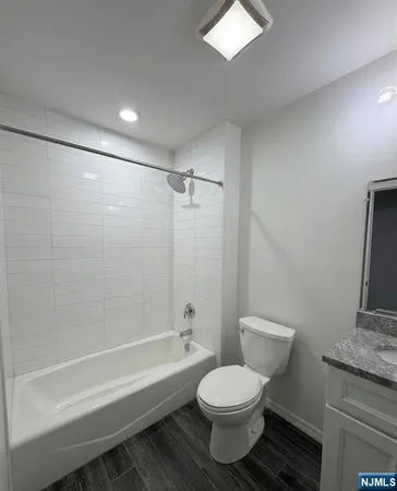 $4,295 | 61 Chestnut Street, Unit 2, Lodi, NJ 07644