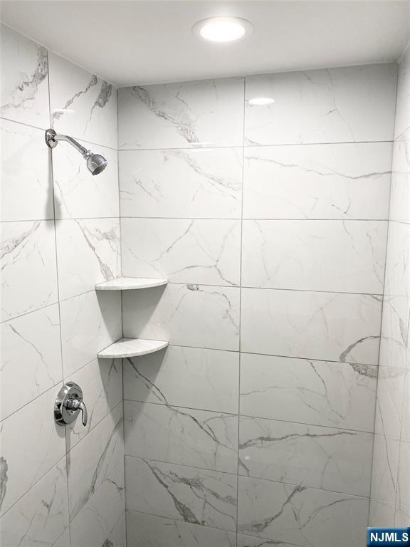 61 Chestnut Street, Unit 2 Lodi, NJ 07644 - Photo 19 of 23