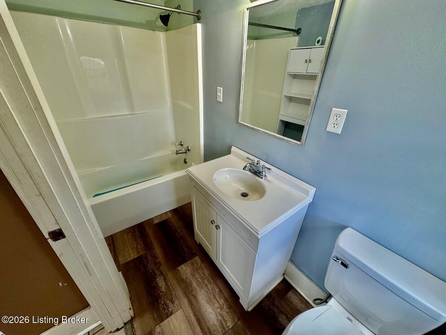 1024 McLain Road Springfield, KY 40069 - Photo 12 of 32 012_Bathroom