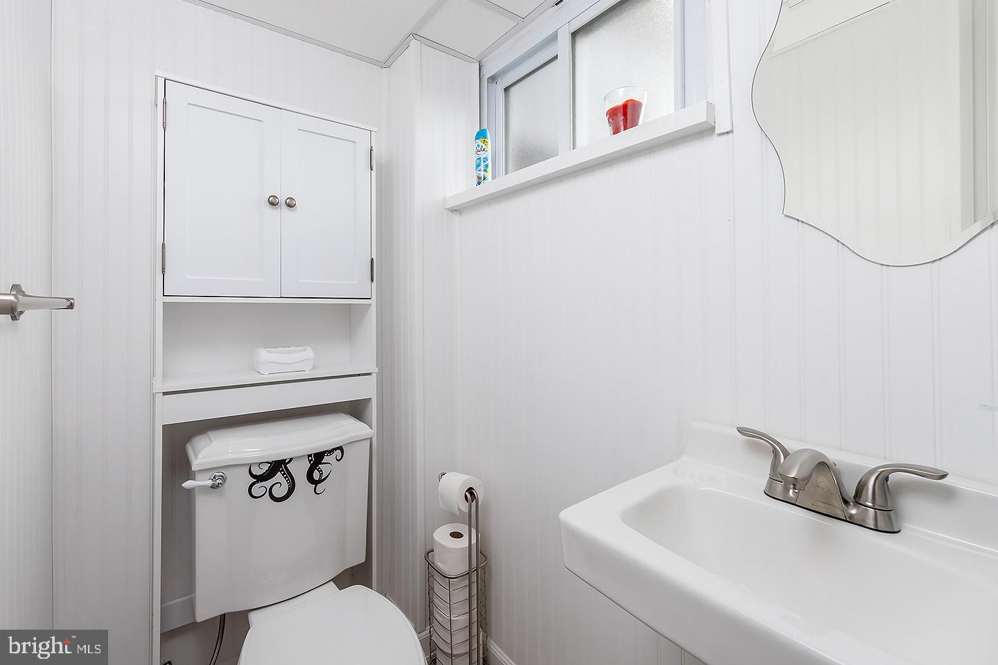 425 Cornwall Road Cherry Hill, NJ 08034 - Photo 15 of 19 Half bath