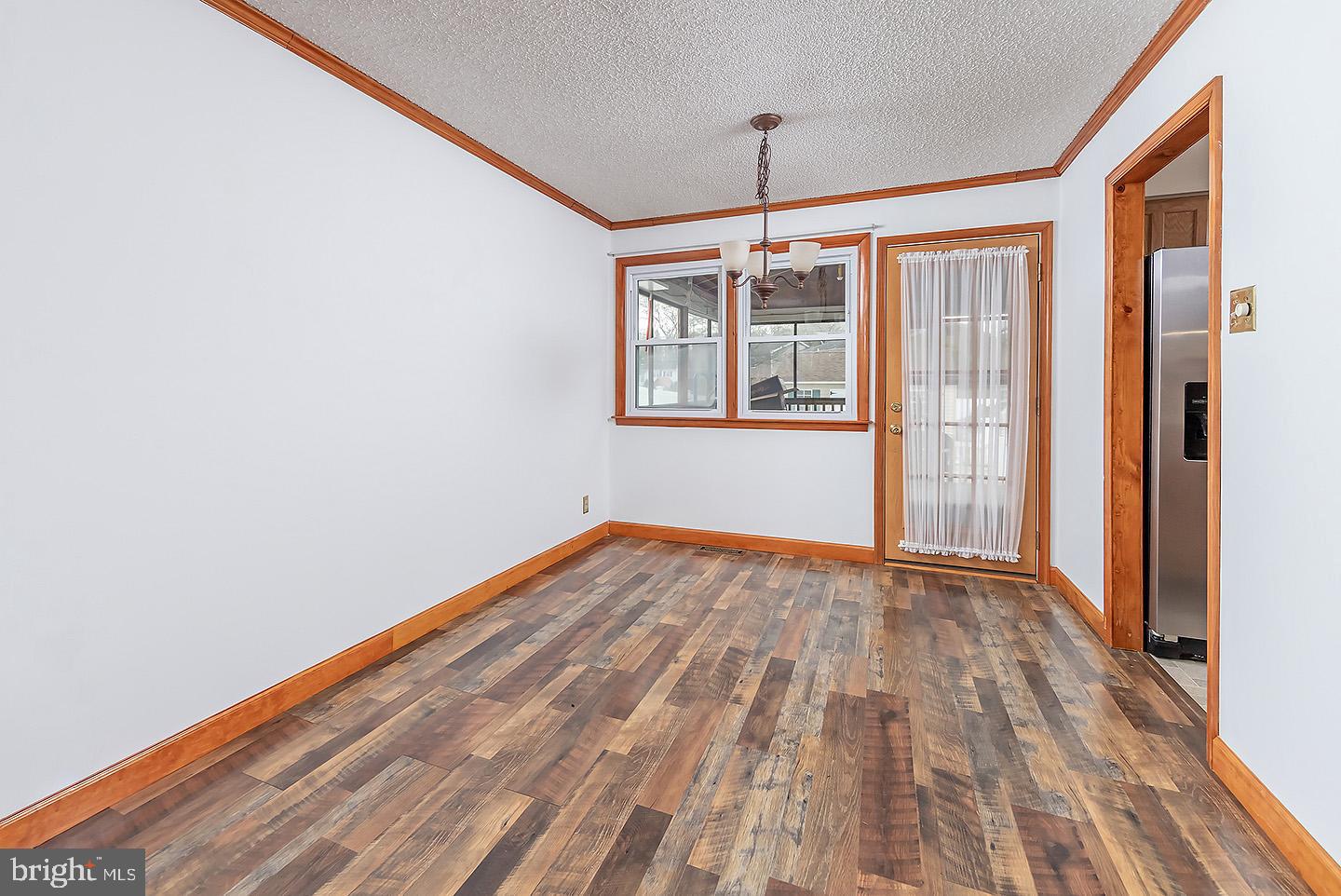 425 Cornwall Road Cherry Hill, NJ 08034 - Photo 5 of 19 Dining room
