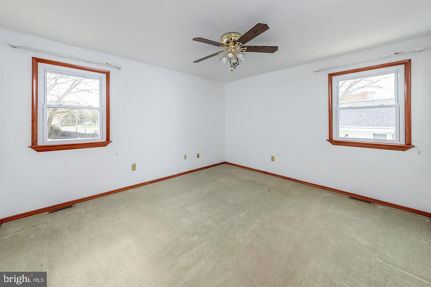 425 Cornwall Road Cherry Hill, NJ 08034 - Photo 9 of 19