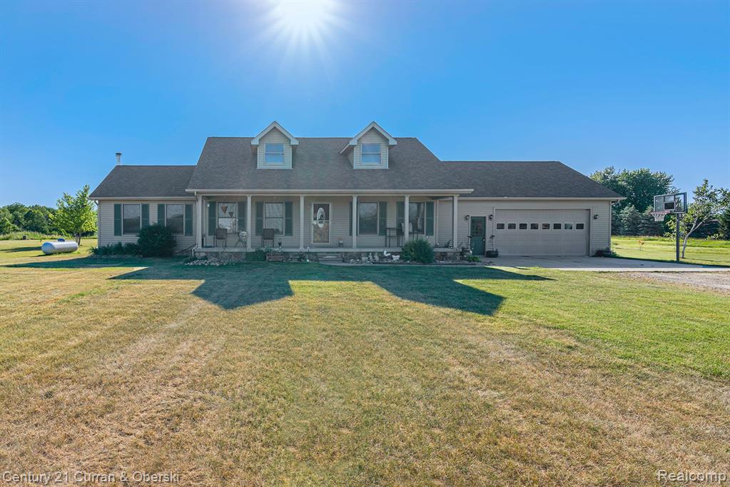 8471 Bricker Road Avoca, MI 48006 - Photo 1 of 16