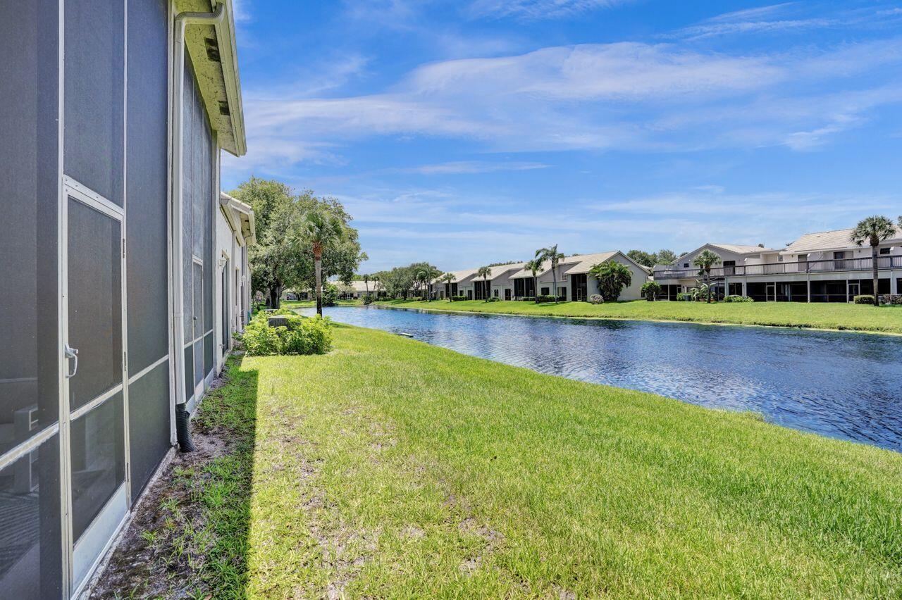 5465 Monterey Circle, Unit D Delray Beach, FL 33484 - Photo 23 of 67 Lots of Green