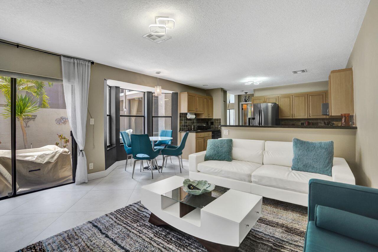 5465 Monterey Circle, Unit D Delray Beach, FL 33484 - Photo 36 of 67 So Open