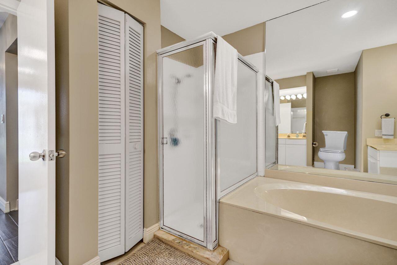 5465 Monterey Circle, Unit D Delray Beach, FL 33484 - Photo 45 of 67 Very Clean