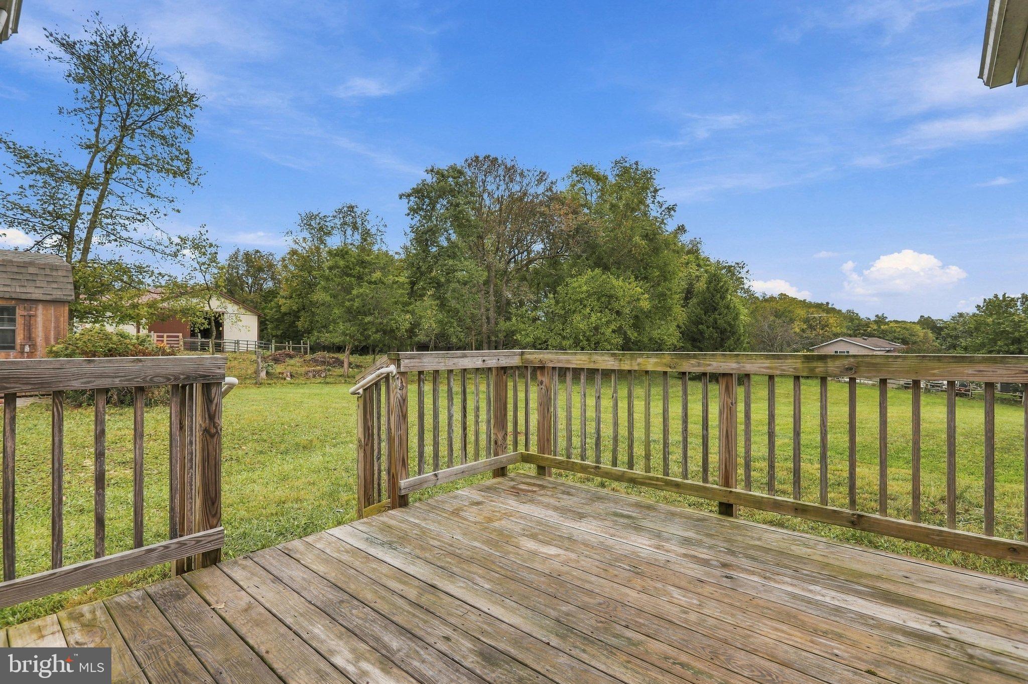 110 Left Street Falling Waters, WV 25419 - Photo 37 of 40 Gallery Image 37