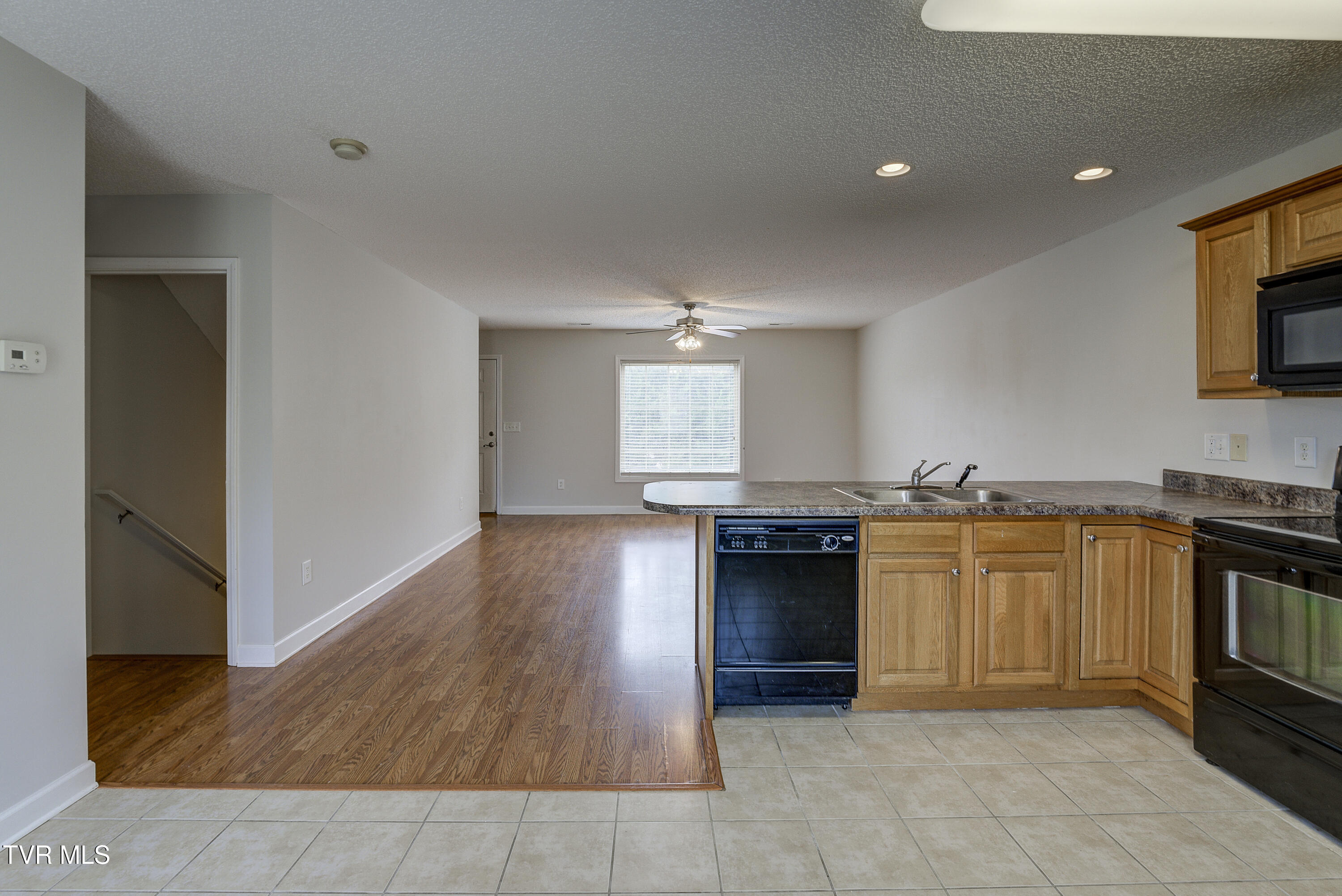 563 Boring Chapel Road, Unit 2 Gray, TN 37615 - Photo 11 of 37 Kitchen