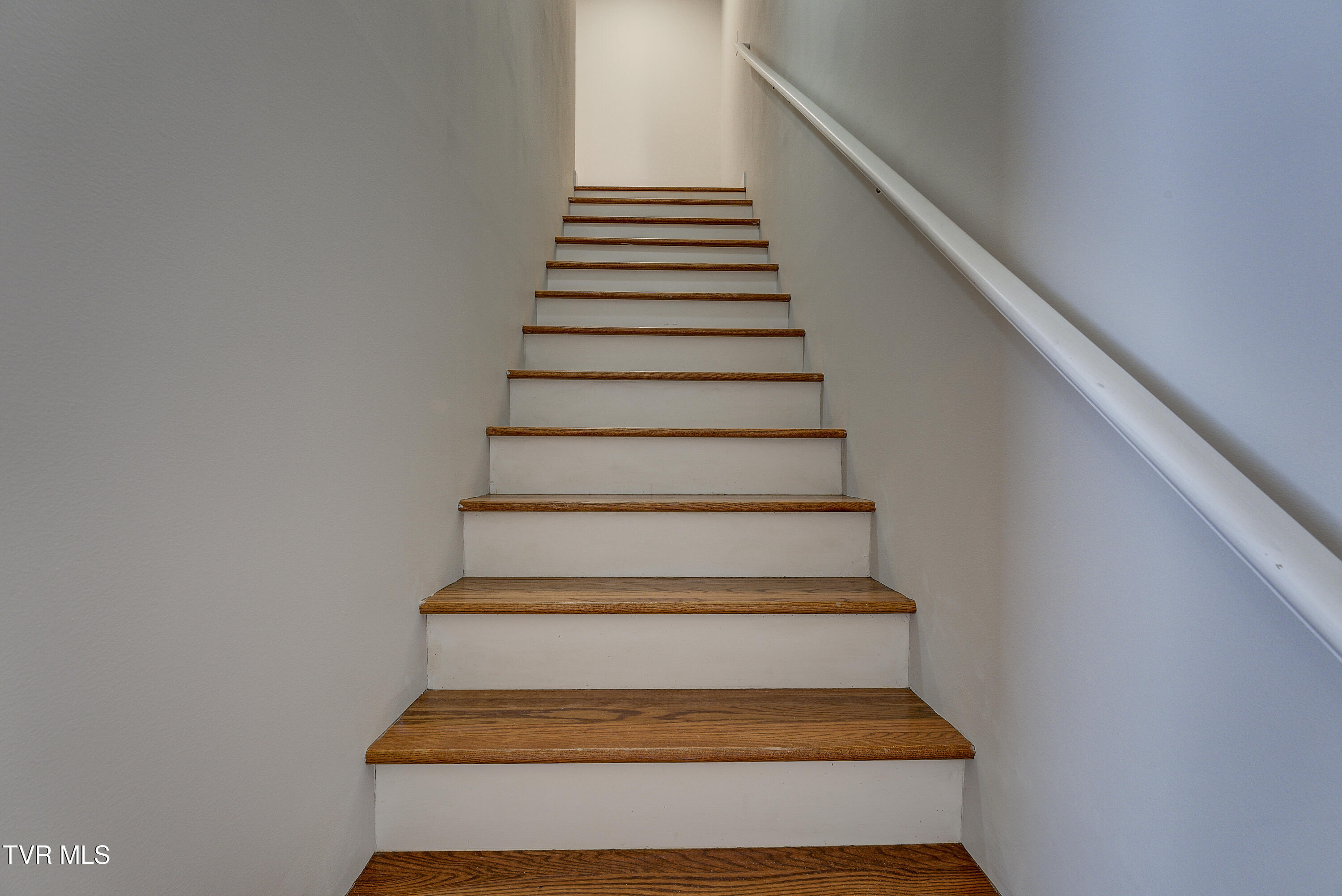 563 Boring Chapel Road, Unit 2 Gray, TN 37615 - Photo 18 of 37 Upstairs