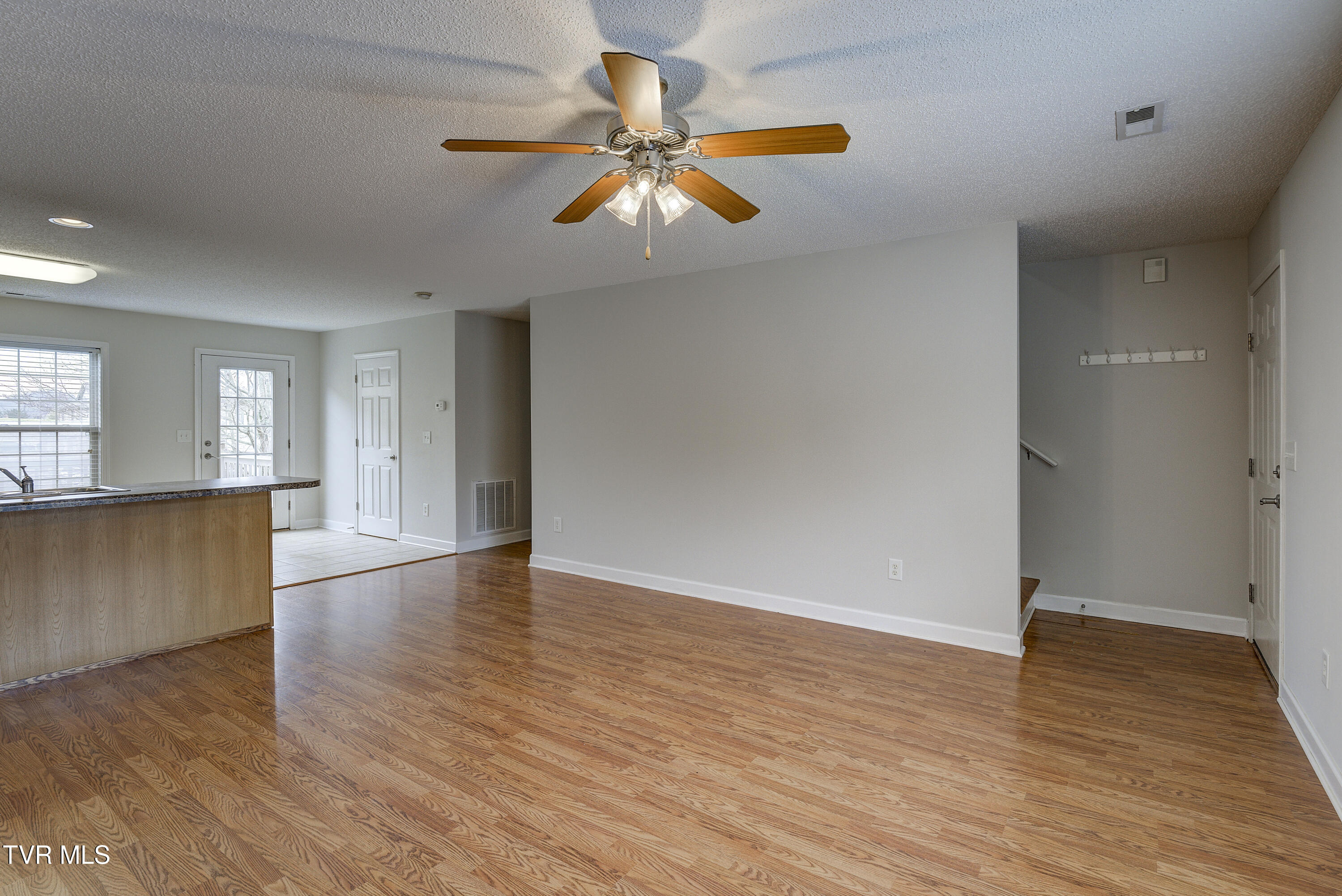 563 Boring Chapel Road, Unit 2 Gray, TN 37615 - Photo 7 of 37 Living Room
