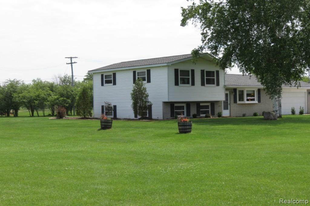 6197 Marsh Road Marine City, MI 48039 - Photo 3 of 41 pic-69.jpg