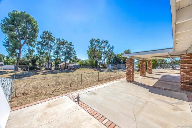 $850,000 | 33155 Ave D, Yucaipa, CA 92399