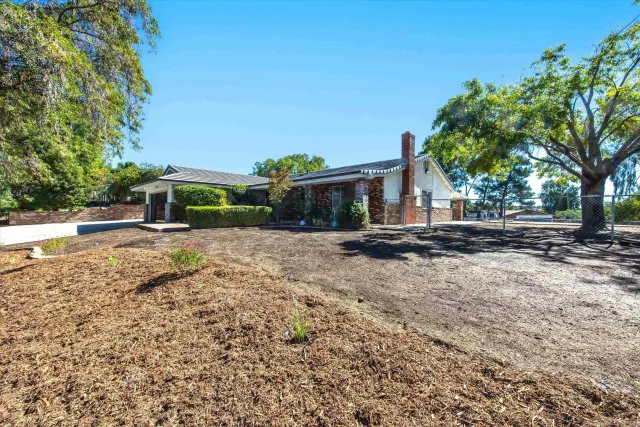 $850,000 | 33155 Ave D, Yucaipa, CA 92399