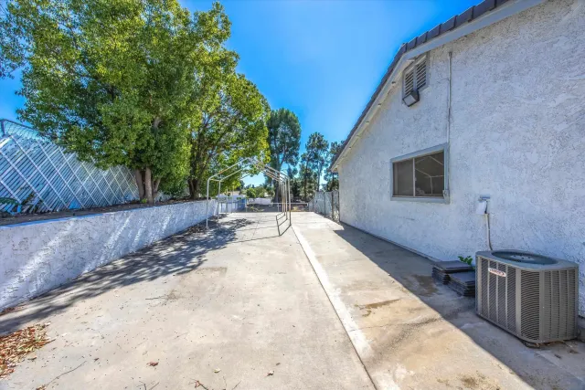 $850,000 | 33155 Ave D, Yucaipa, CA 92399
