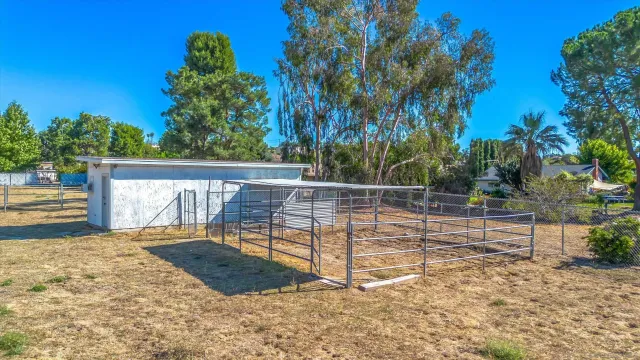 $850,000 | 33155 Ave D, Yucaipa, CA 92399