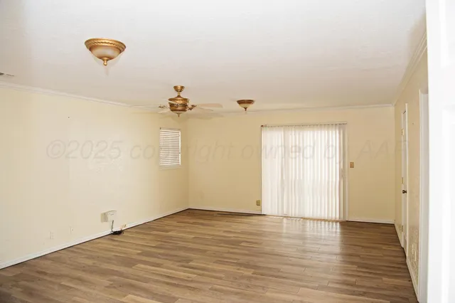 $415,000 | 411 East 6th Street, Hereford, TX 79045