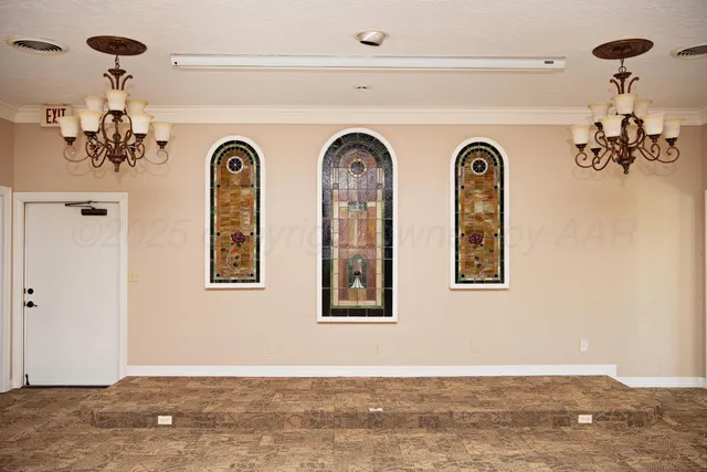 $415,000 | 411 East 6th Street, Hereford, TX 79045