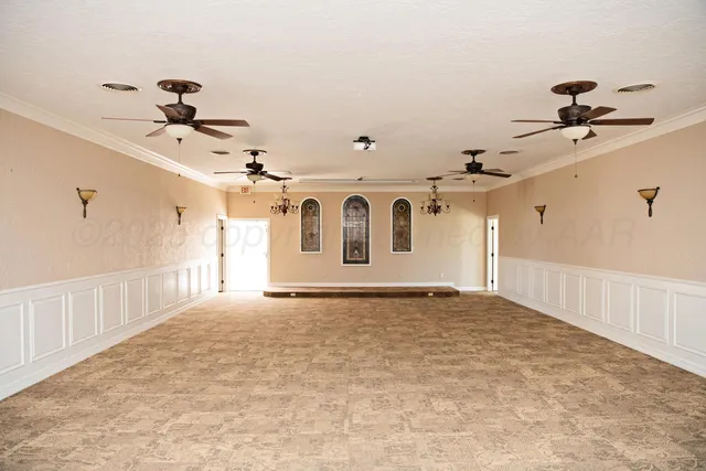 $415,000 | 411 East 6th Street, Hereford, TX 79045