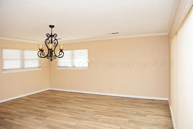 $415,000 | 411 East 6th Street, Hereford, TX 79045