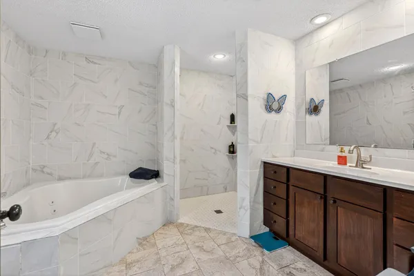 $449,900 | 28478 Jesse Ryan Court, Danbury, WI 54830