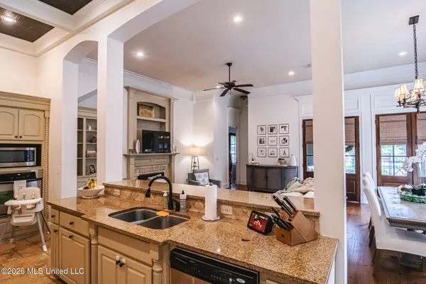 $434,900 | 1612 East Northside Drive, Jackson, MS 39211