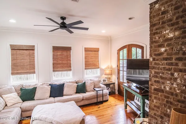 $434,900 | 1612 East Northside Drive, Jackson, MS 39211