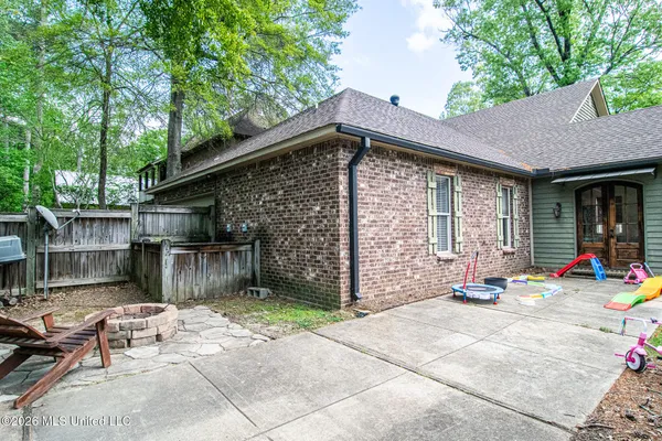 $434,900 | 1612 East Northside Drive, Jackson, MS 39211